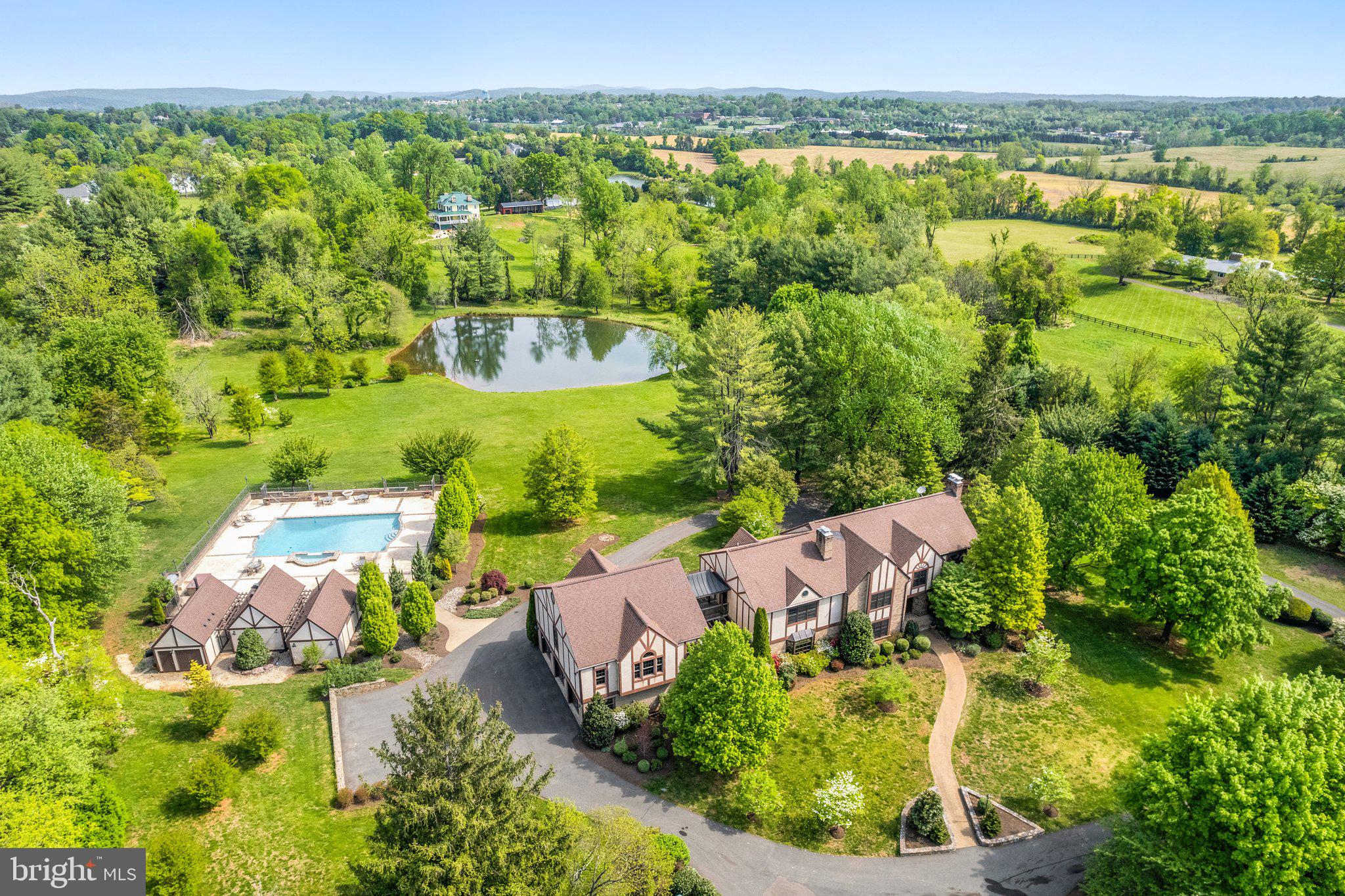 7138 Leeton Ridge Road Warrenton, VA 20186 - Photo 3 of 90