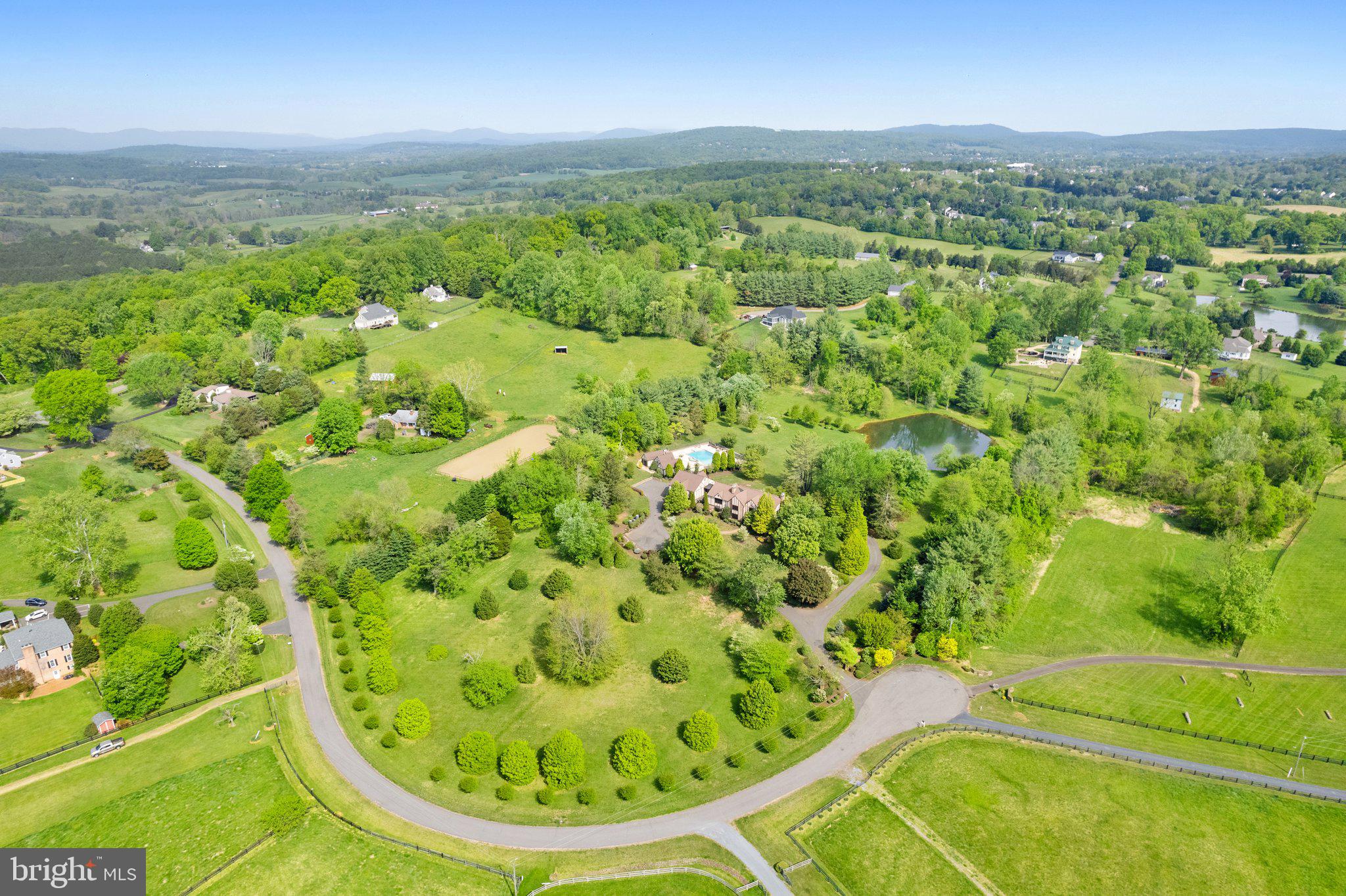 7138 Leeton Ridge Road Warrenton, VA 20186 - Photo 7 of 90