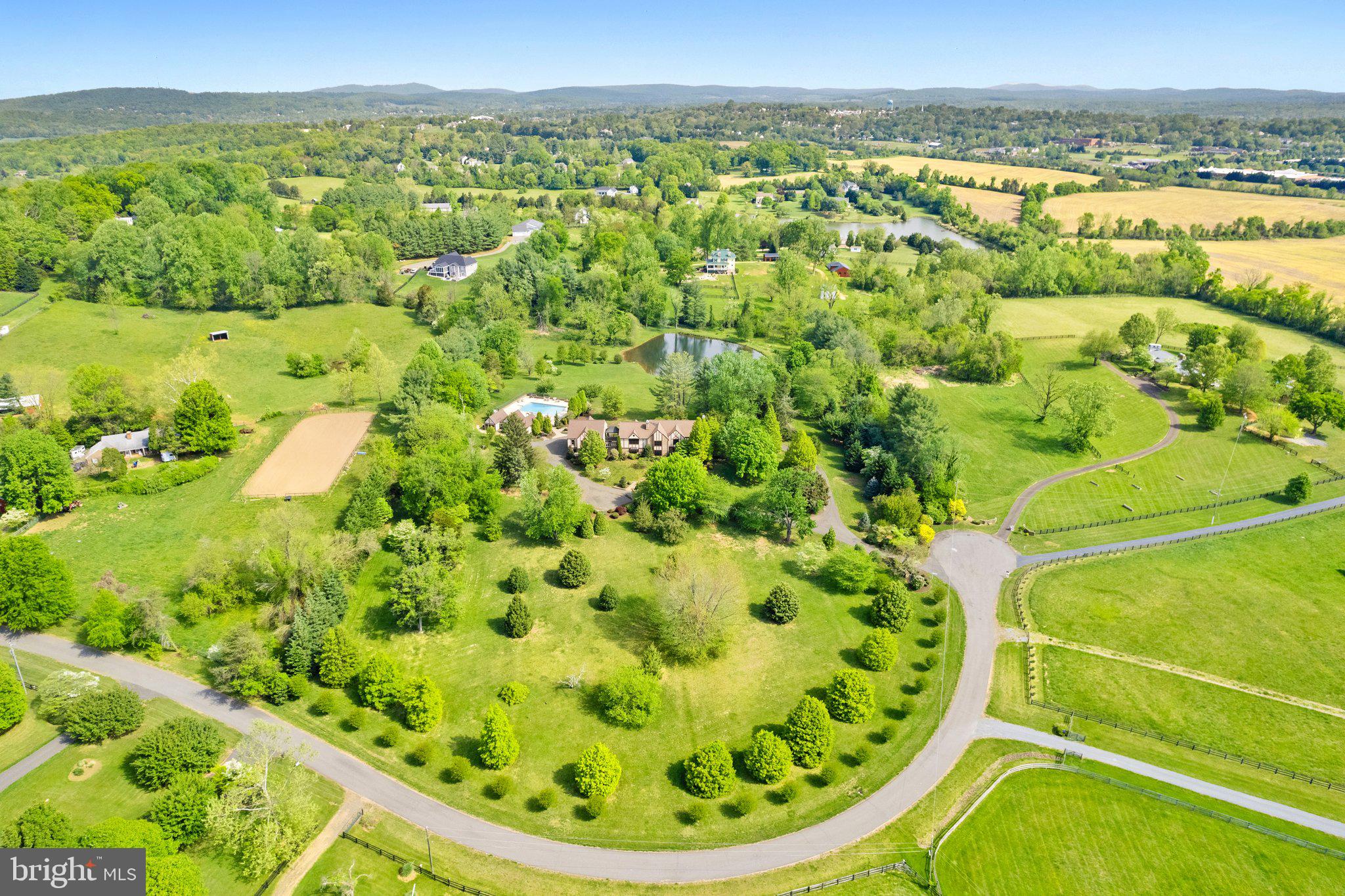 7138 Leeton Ridge Road Warrenton, VA 20186 - Photo 10 of 90