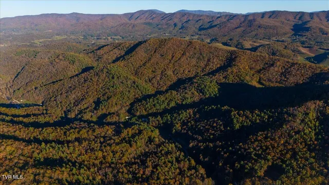 $599,900 | 725 Little Dry Run Road, Butler, TN 37640