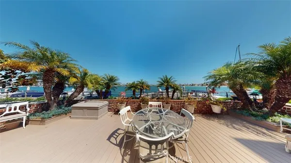 $4,670,000 | 23 Vista Del Golfo, Long Beach, CA 90803