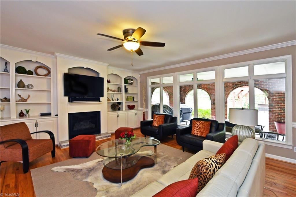 Gallery Image 6