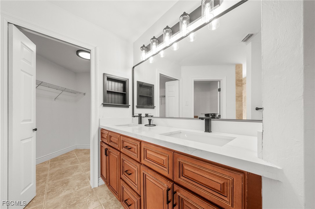 3275 Sand Road Cape Coral, FL 33993 - Photo 18 of 46