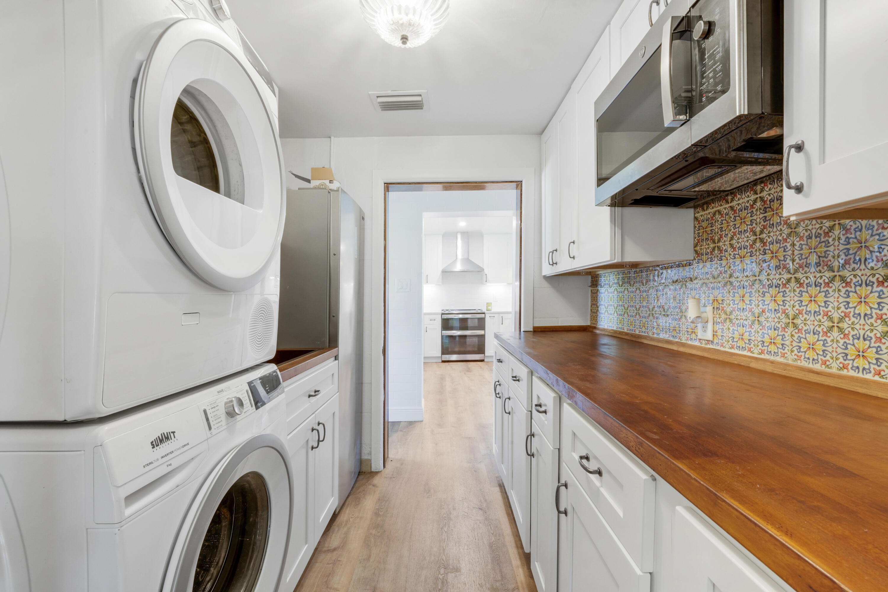 401 Campbell Road Fort Pierce, FL 34945 - Photo 25 of 40 Laundry