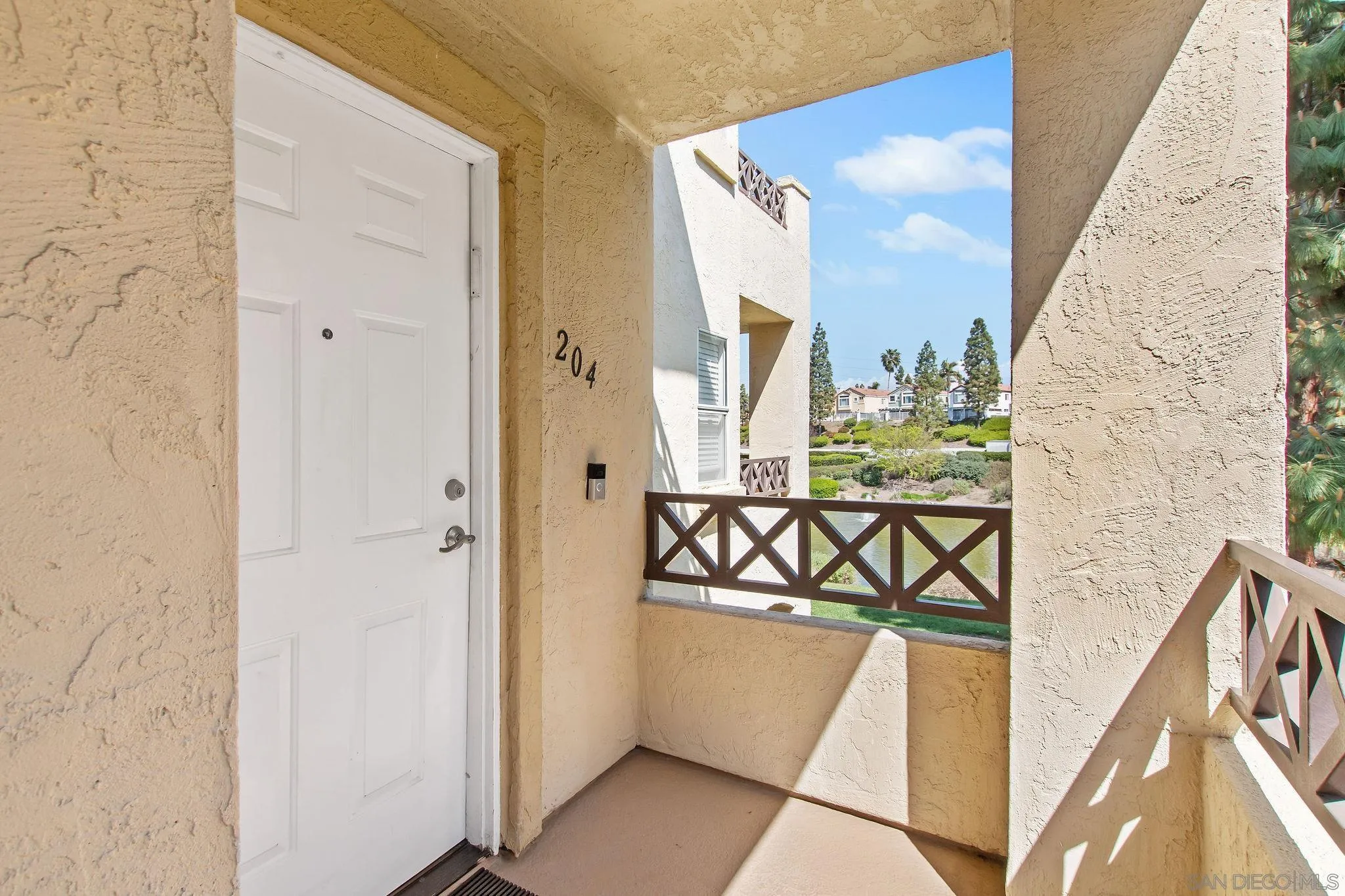 787 Brookstone Road, Unit 204 Chula Vista, CA 91913 - Photo 4 of 38 Gallery Image 4