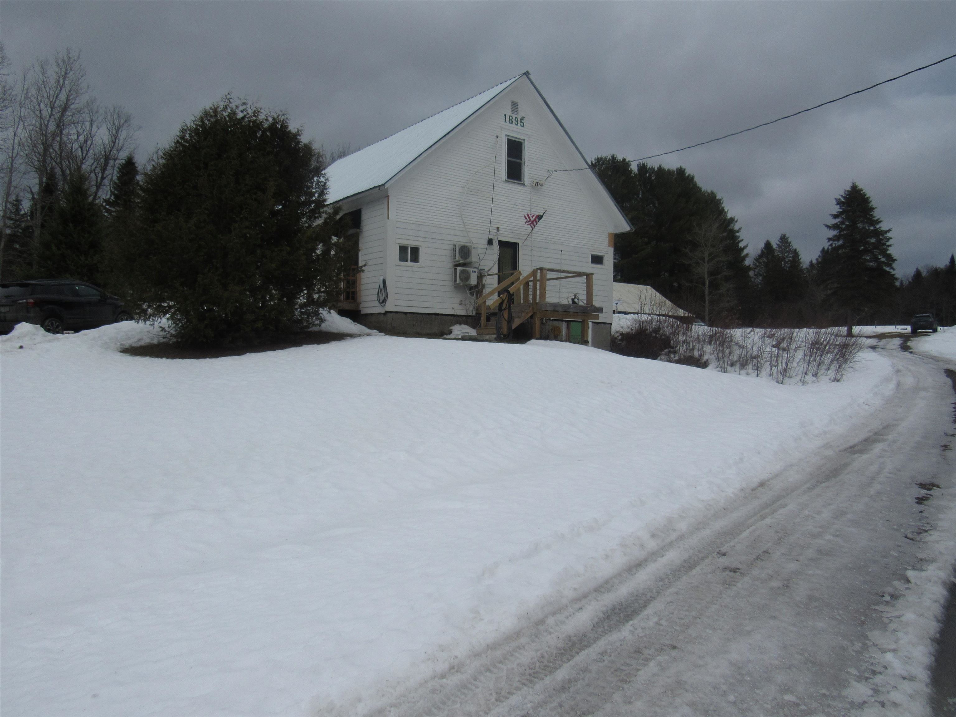 116 Noyestar Road Walden, VT 05873 - Photo 1 of 23