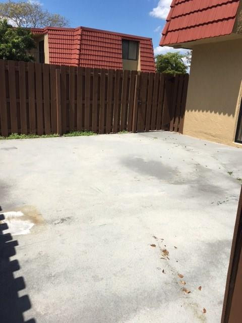 8140 Thames Boulevard, Unit D Boca Raton, FL 33433 - Photo 2 of 14 Photo 2