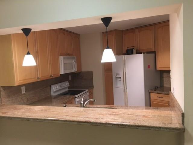 8140 Thames Boulevard, Unit D Boca Raton, FL 33433 - Photo 7 of 14 Photo 7