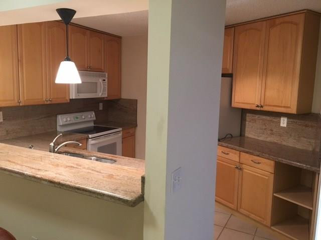 8140 Thames Boulevard, Unit D Boca Raton, FL 33433 - Photo 8 of 14 Photo 8
