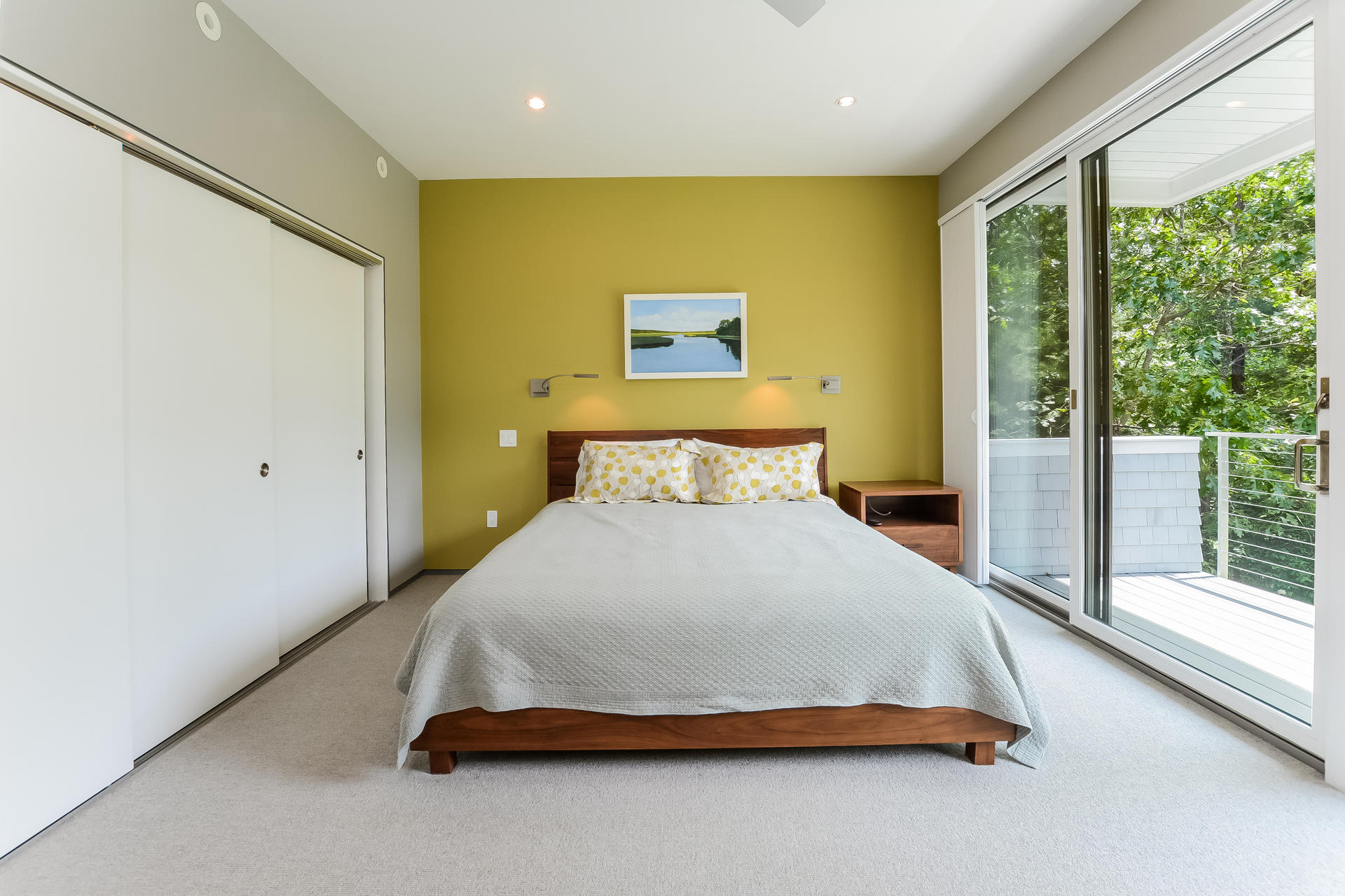 37 The Hunt Circle Mashpee, MA 02649 - Photo 20 of 73 a bedroom with a bed and a window