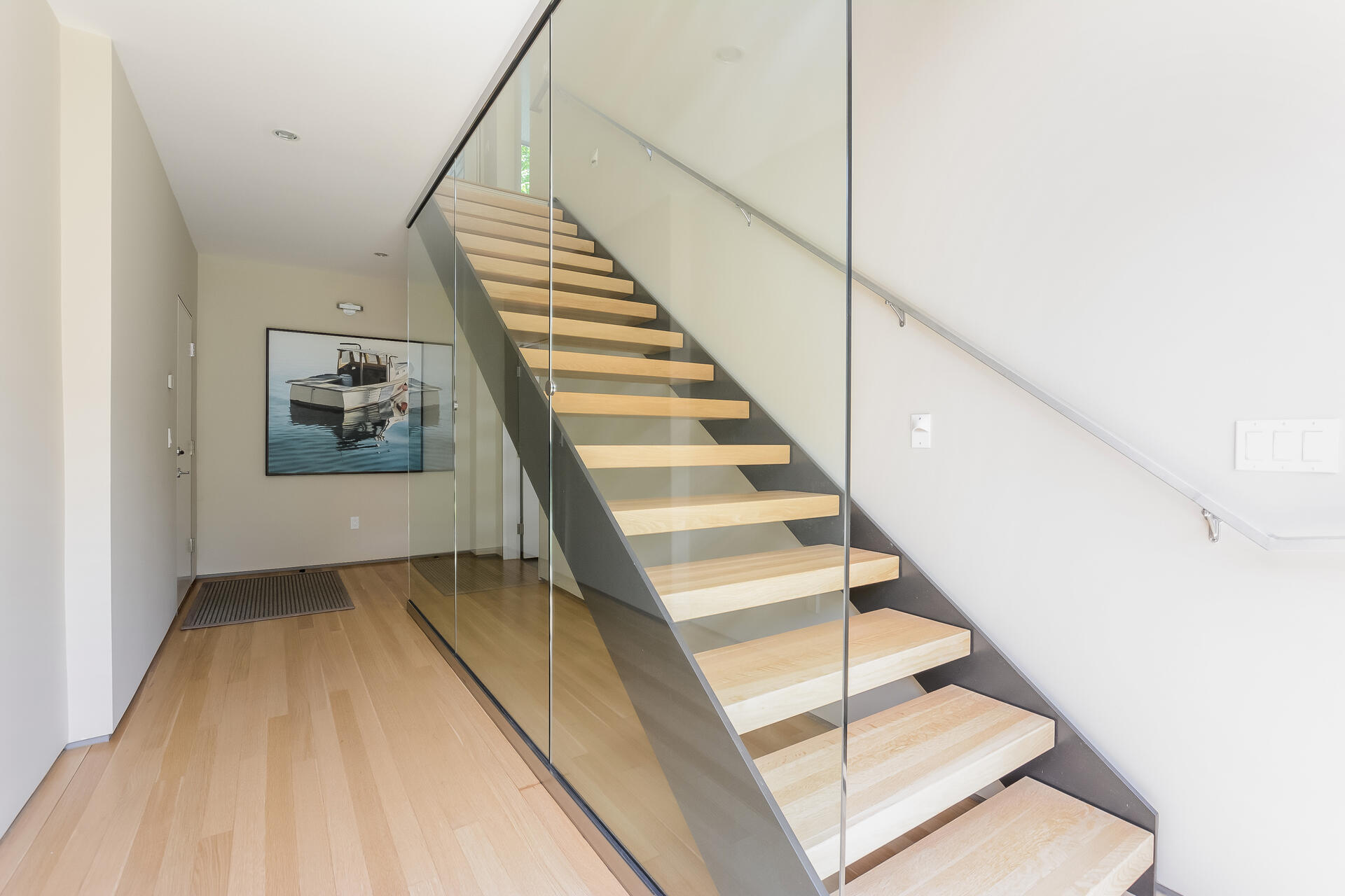 37 The Hunt Circle Mashpee, MA 02649 - Photo 42 of 73 005-photo-foyer-9320477