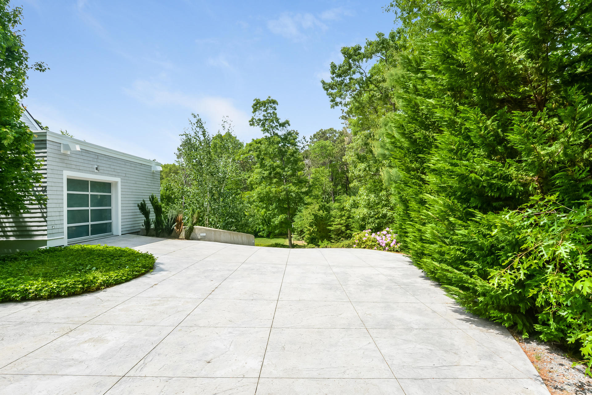 37 The Hunt Circle Mashpee, MA 02649 - Photo 59 of 73 a view of backyard with plants and outdoor seating