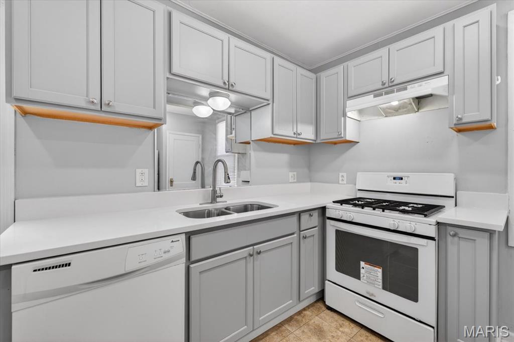 3940 Randall Street St. Louis, MO 63116 - Photo 12 of 41