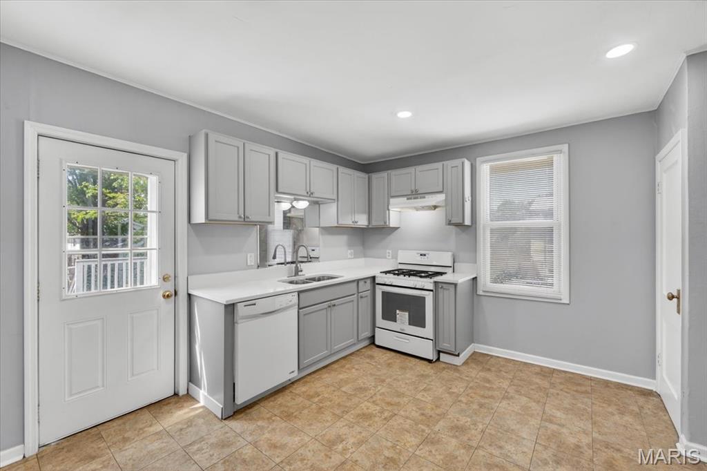 3940 Randall Street St. Louis, MO 63116 - Photo 9 of 41