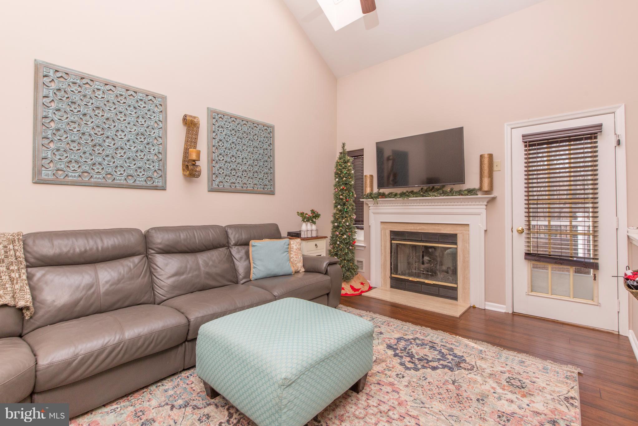 68 Kristopher Drive Hamilton, NJ 08620 - Photo 19 of 40 Family room