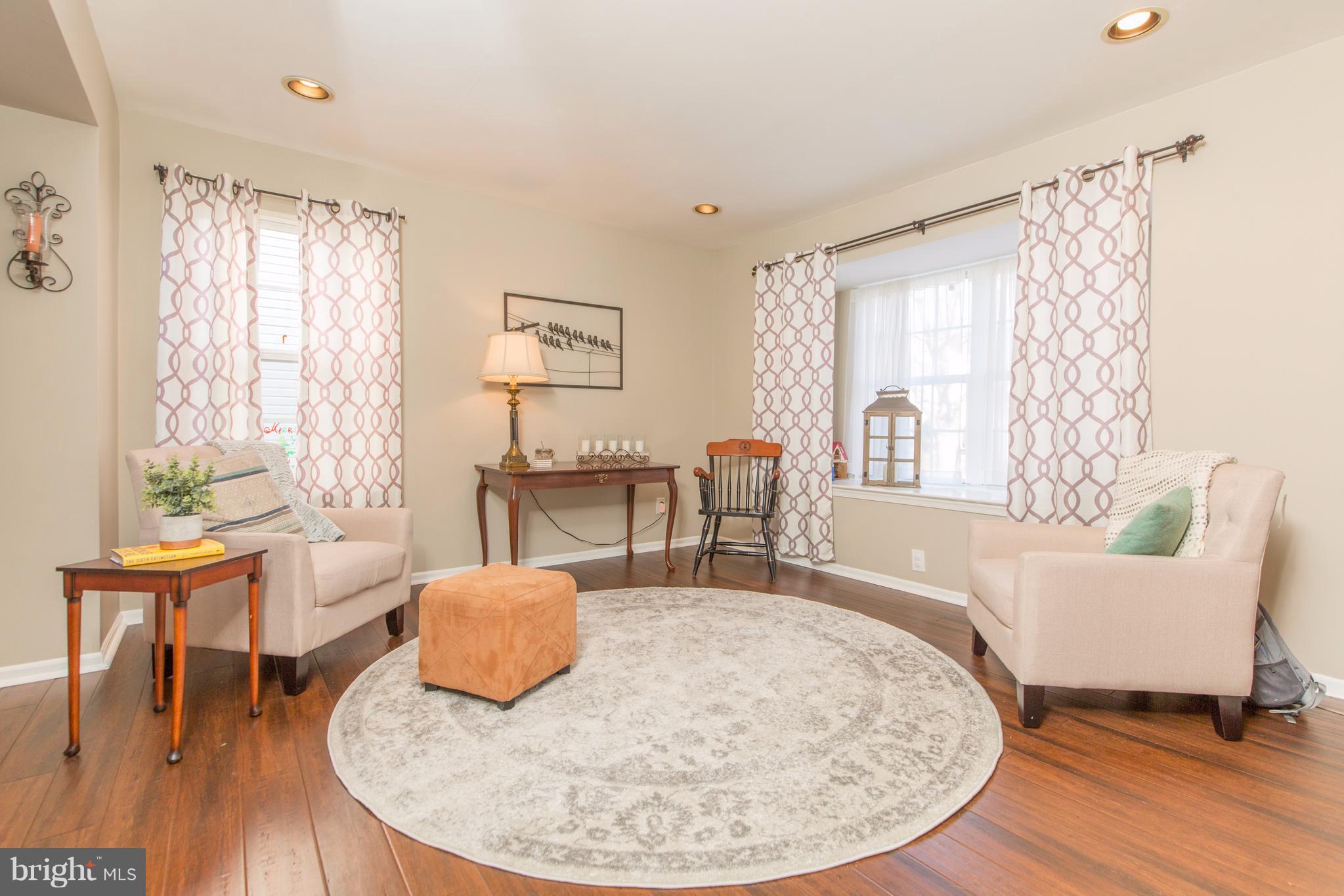 68 Kristopher Drive Hamilton, NJ 08620 - Photo 7 of 40 Living room