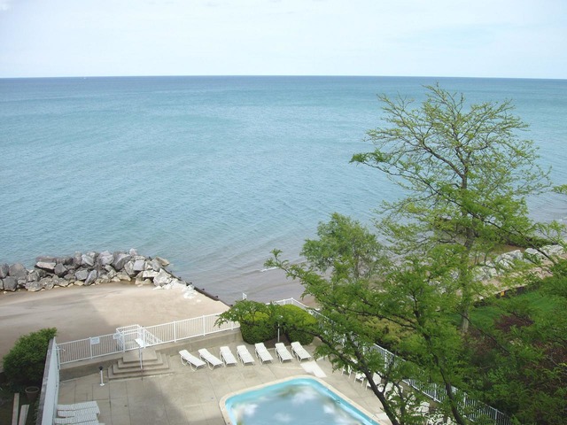 1616 Sheridan Road, Unit 5A Wilmette, IL 60091 - Photo 2 of 2 Gallery Image 2