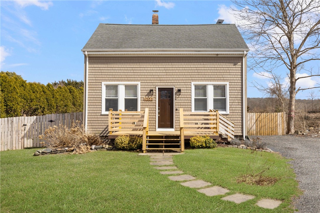 4588 Main Road Tiverton, RI 02878 - Photo 2 of 35 Front Exterior