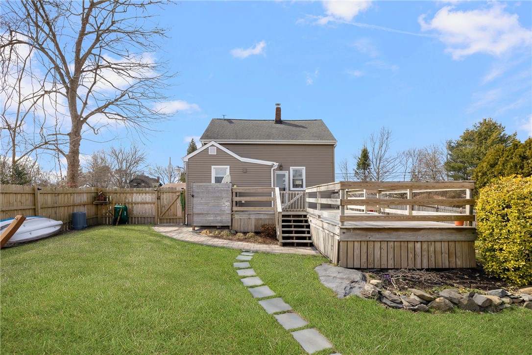 4588 Main Road Tiverton, RI 02878 - Photo 30 of 35 Exterior Back