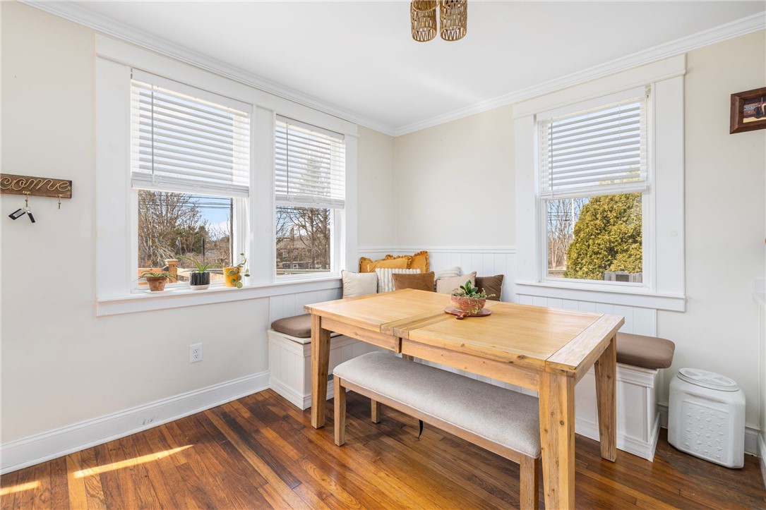 4588 Main Road Tiverton, RI 02878 - Photo 4 of 35 Dining Area