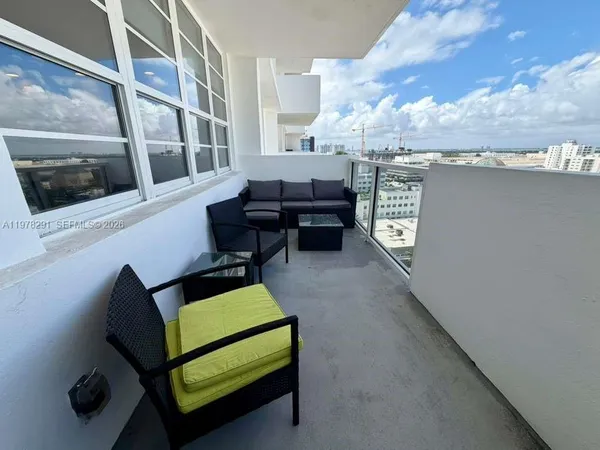 $2,800 | 100 Lincoln Road, Unit 1404, Miami Beach, FL 33139