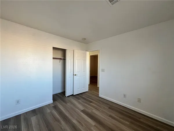 $2,100 | 6577 East Escatawpa Bay Court, Las Vegas, NV 89122