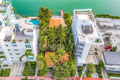 $5,500,000 | Isle of Normandy Miami View, Miami Beach, FL 33141