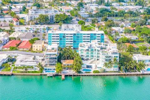 $5,500,000 | Isle of Normandy Miami View, Miami Beach, FL 33141