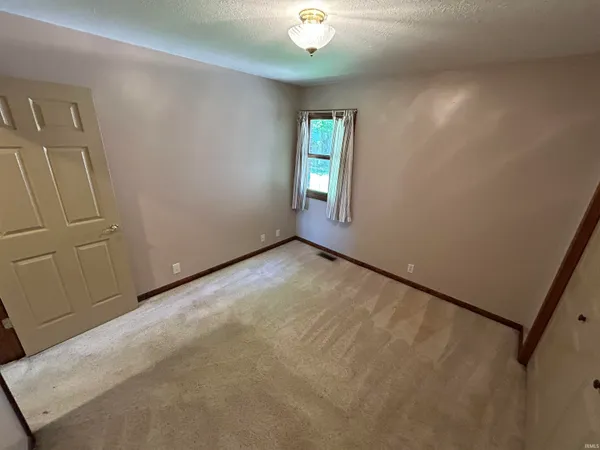 $209,900 | 502 Grant Street, Monroe City, IN 47557
