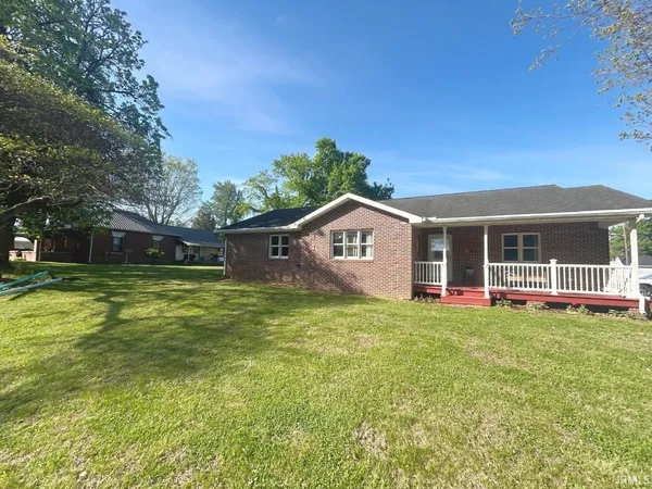 $209,900 | 502 Grant Street, Monroe City, IN 47557