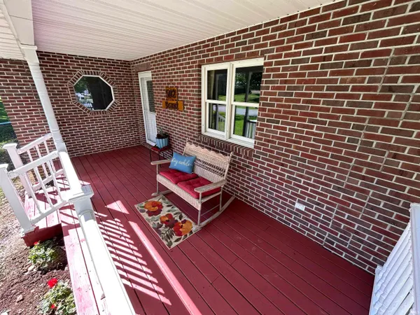 $209,900 | 502 Grant Street, Monroe City, IN 47557