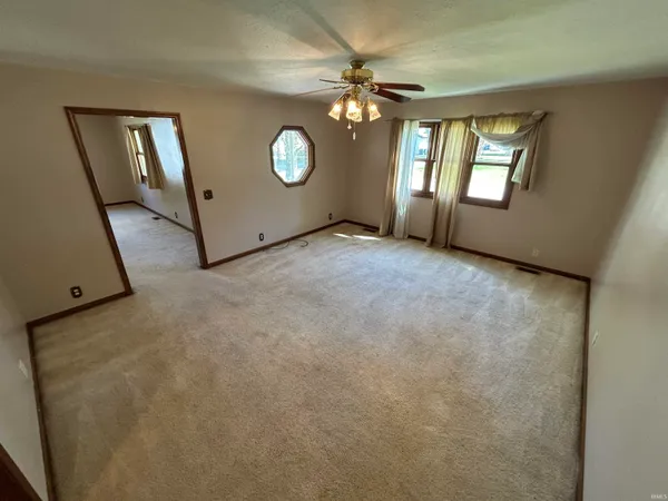$209,900 | 502 Grant Street, Monroe City, IN 47557