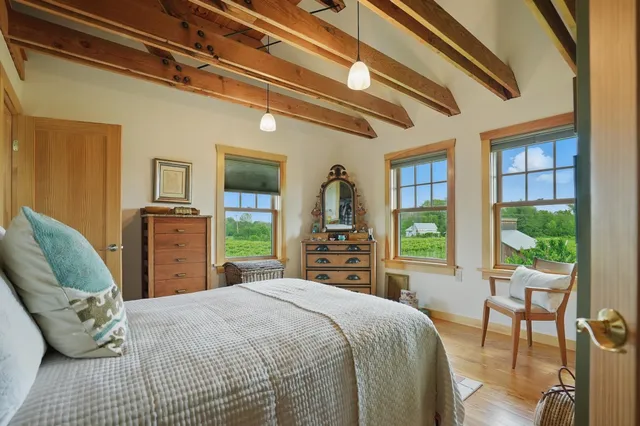 $975,000 | 85 Shrine Road, Isle La Motte, VT 05463