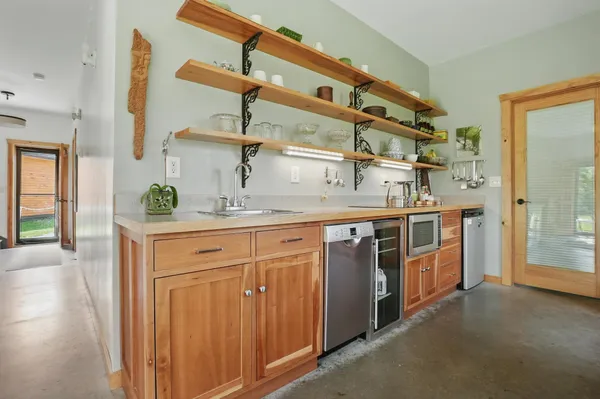 $975,000 | 85 Shrine Road, Isle La Motte, VT 05463