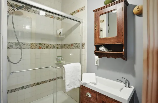 $975,000 | 85 Shrine Road, Isle La Motte, VT 05463