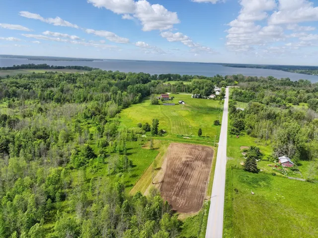 $975,000 | 85 Shrine Road, Isle La Motte, VT 05463