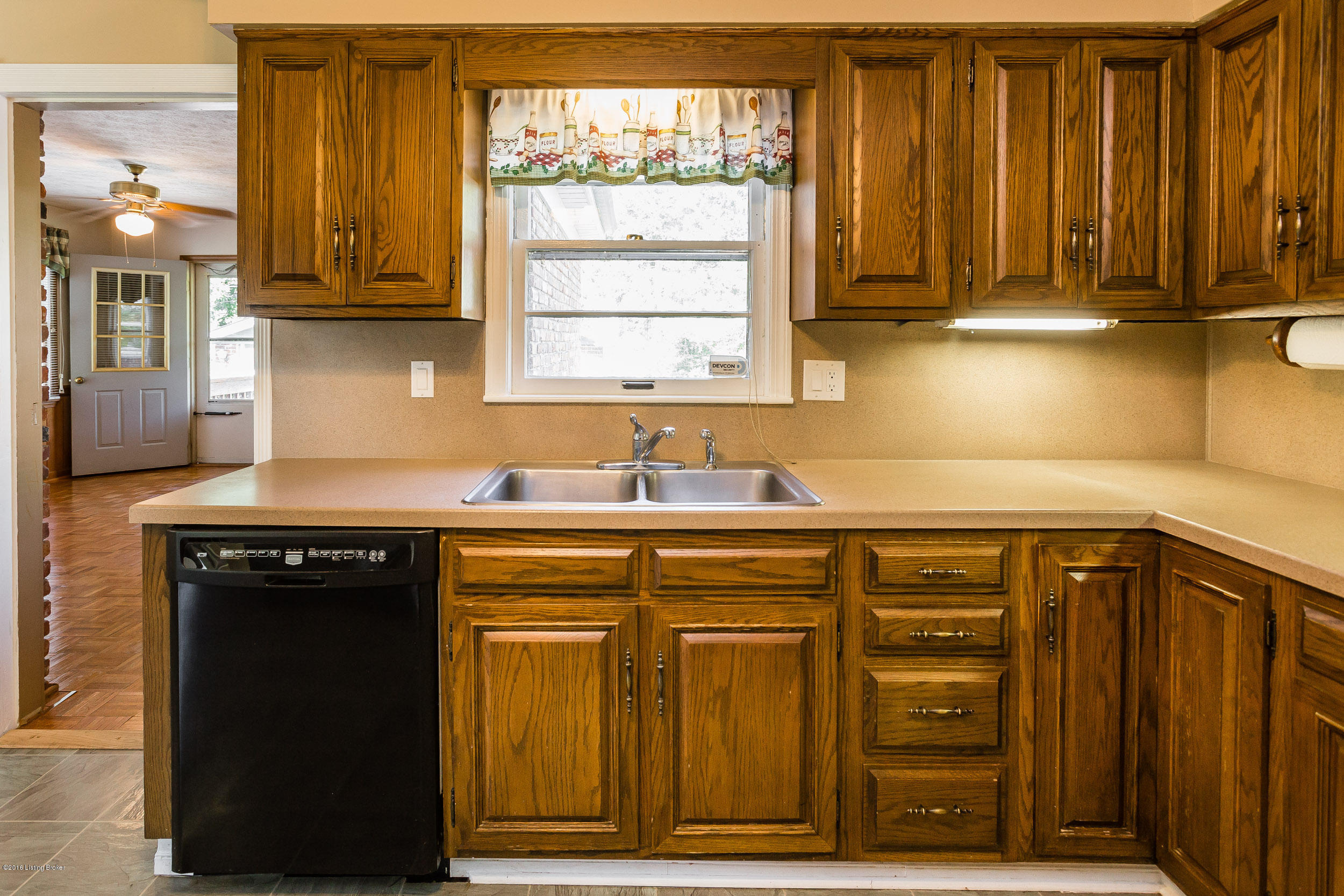 302 Biltmore Road Louisville, KY 40207 - Photo 22 of 40 302 Biltmore Rd23