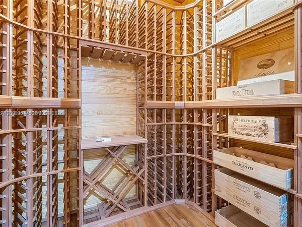 $5,000 | 8978 Northwest 152nd Lane, Miami Lakes, FL 33018