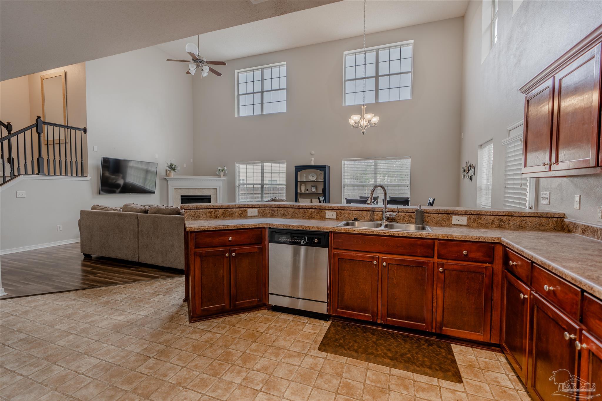 3336 Wasatch Range Loop Pensacola, FL 32526 - Photo 11 of 31 Gallery Image 11