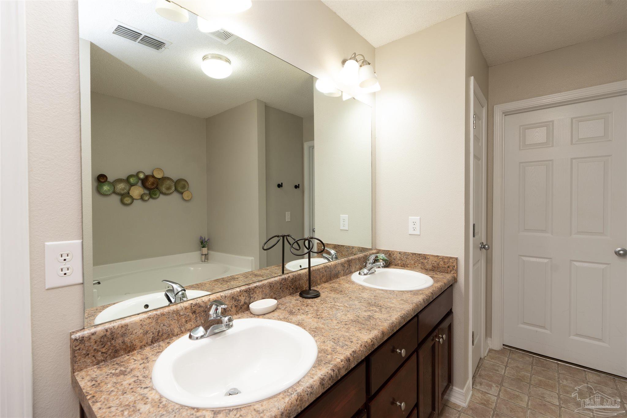 3336 Wasatch Range Loop Pensacola, FL 32526 - Photo 22 of 31 Gallery Image 22