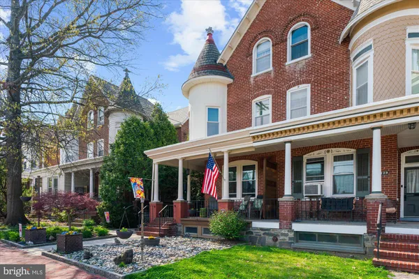 $319,900 | 127 North Reading Avenue, Boyertown, PA 19512