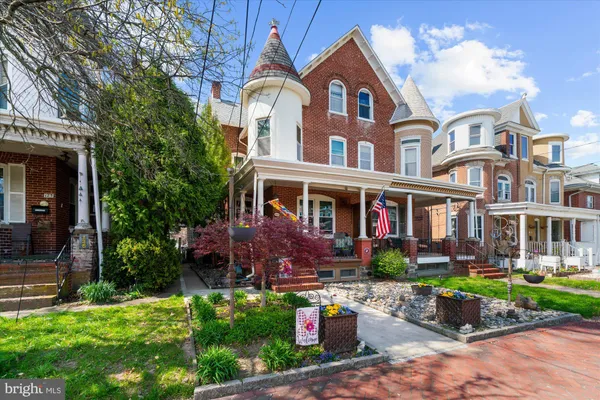 $319,900 | 127 North Reading Avenue, Boyertown, PA 19512