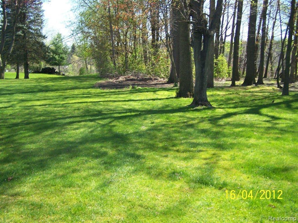 9496 Cedargrove Road Clarkston, MI 48348 - Photo 6 of 23 Picture 106.jpg