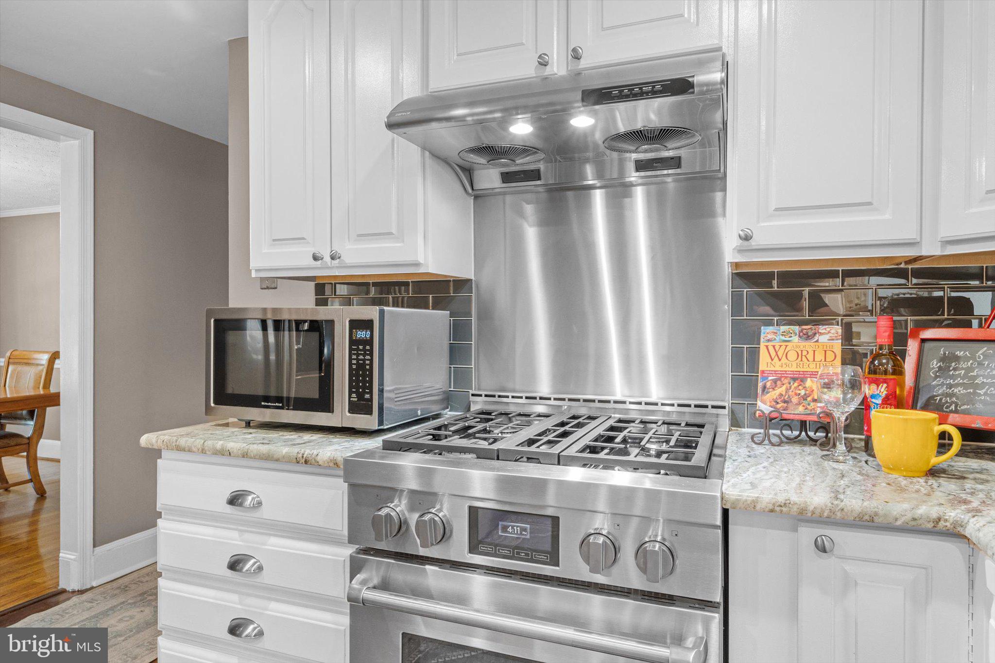 7561 Vogels Way Springfield, VA 22153 - Photo 23 of 79 GAS COOKING