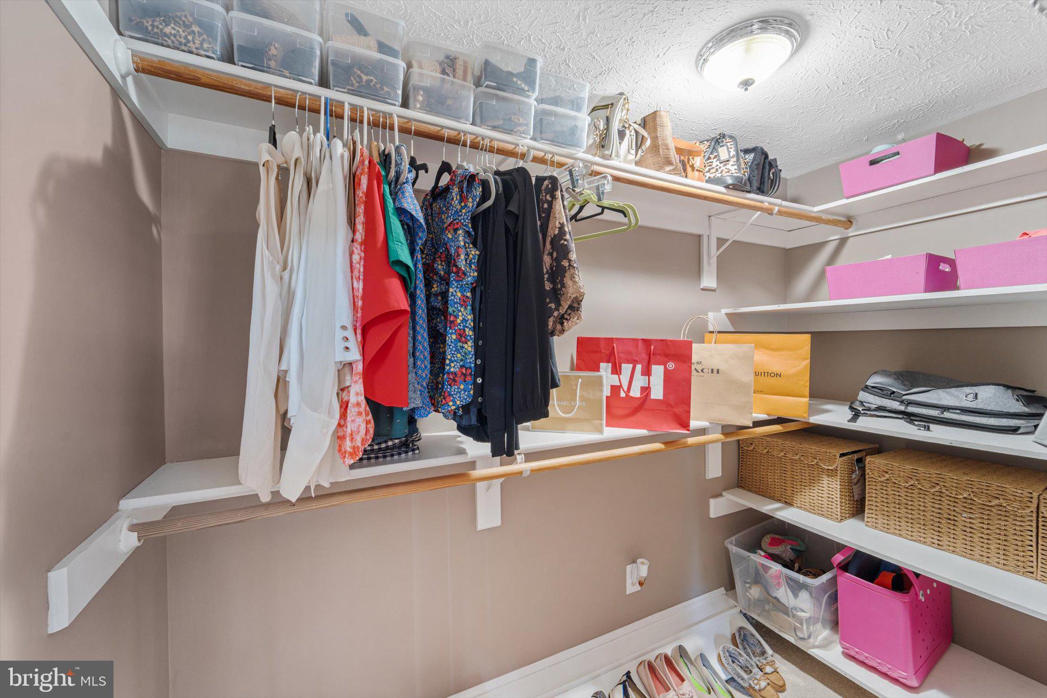 7561 Vogels Way Springfield, VA 22153 - Photo 47 of 79 PRIMARY BEDROOM WALK-IN CLOSET