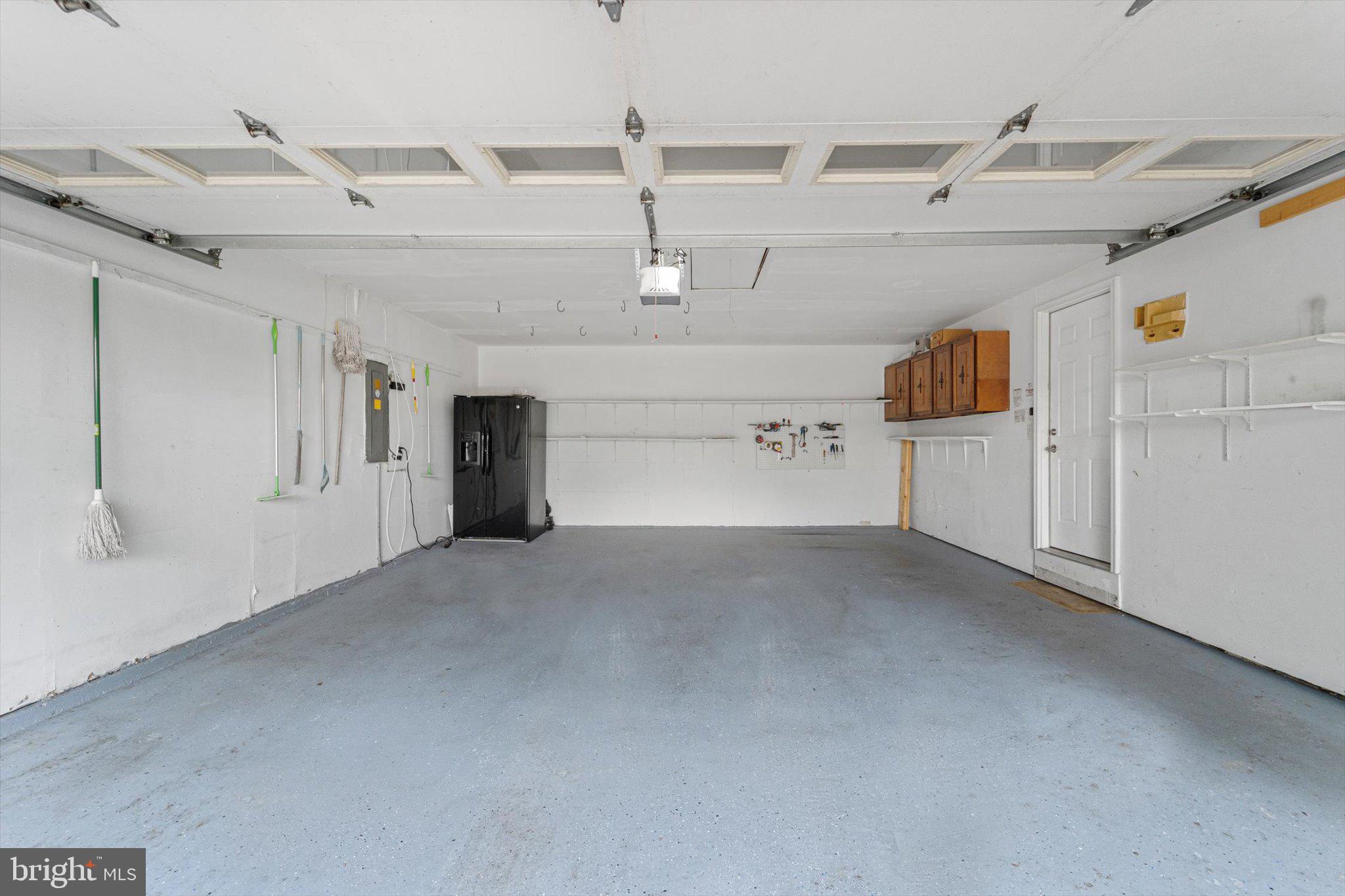 GARAGE INTERIOR