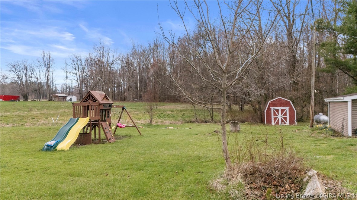 572 South Grange Hall Road Hanover, IN 47243 - Photo 4 of 29