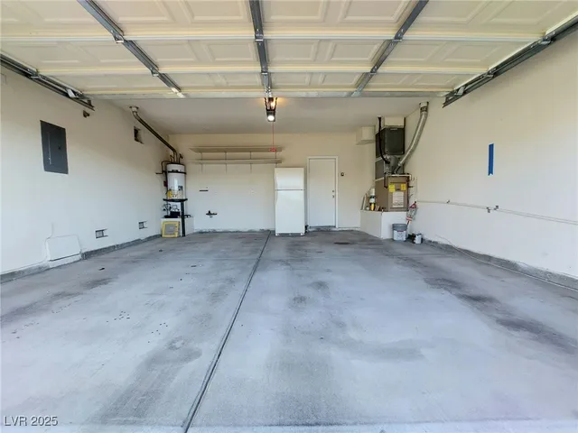 $2,195 | 301 Butterworth Court, Henderson, NV 89052