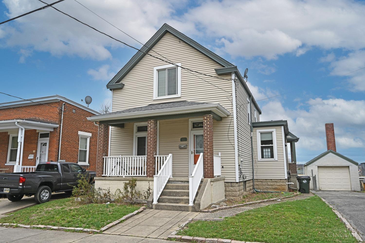 813 3rd Street Reading, OH 45215 - Photo 1 of 33
