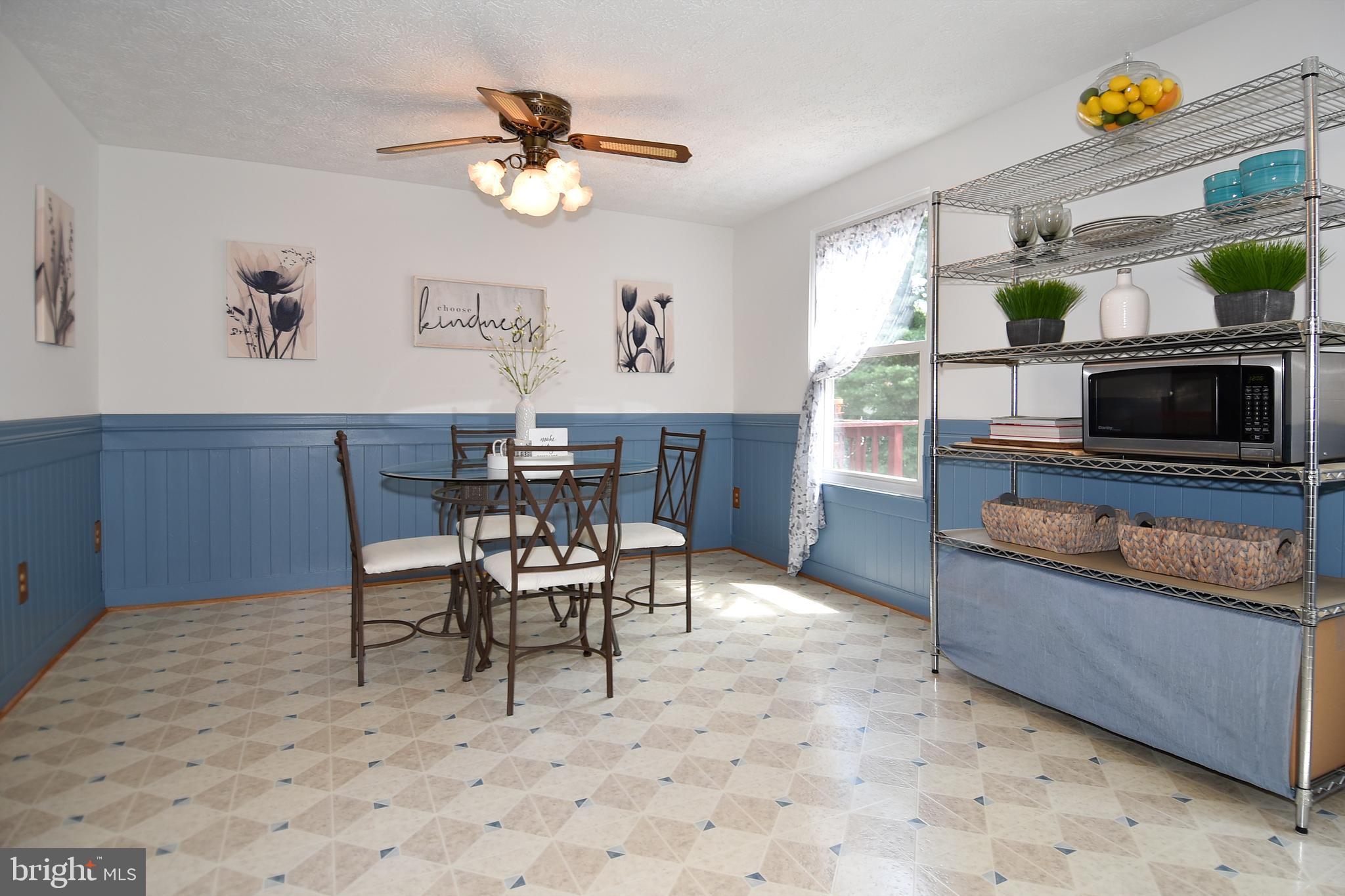 6591 Forest Dew Court Springfield, VA 22152 - Photo 11 of 39 Eat-in kitchen